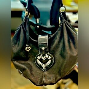 BRIGHTON LIKE NEW “LOVELY” BLACK LEATHER HOBO BAG w/ BIG SILVER HEART CLOSURE.